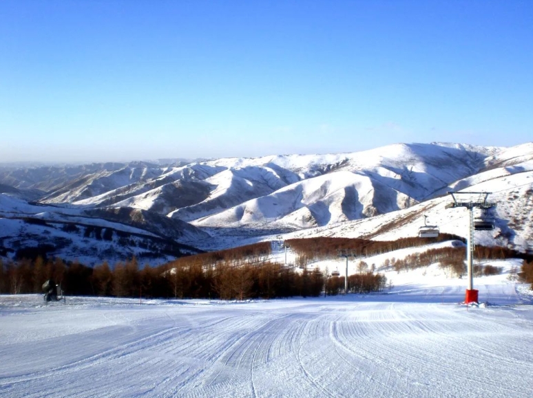 多樂美地滑雪場(chǎng)