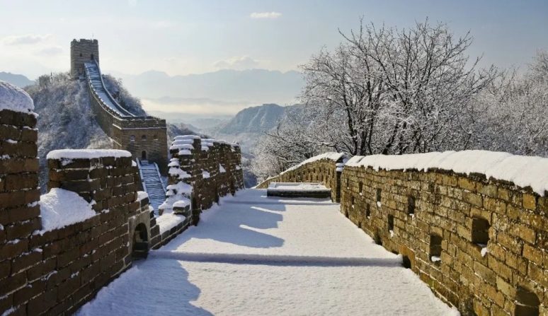 云霧縹緲，雪景如畫，這樣的金山嶺你見過嗎？  第2張