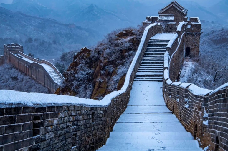 云霧縹緲，雪景如畫，這樣的金山嶺你見過嗎？  第4張